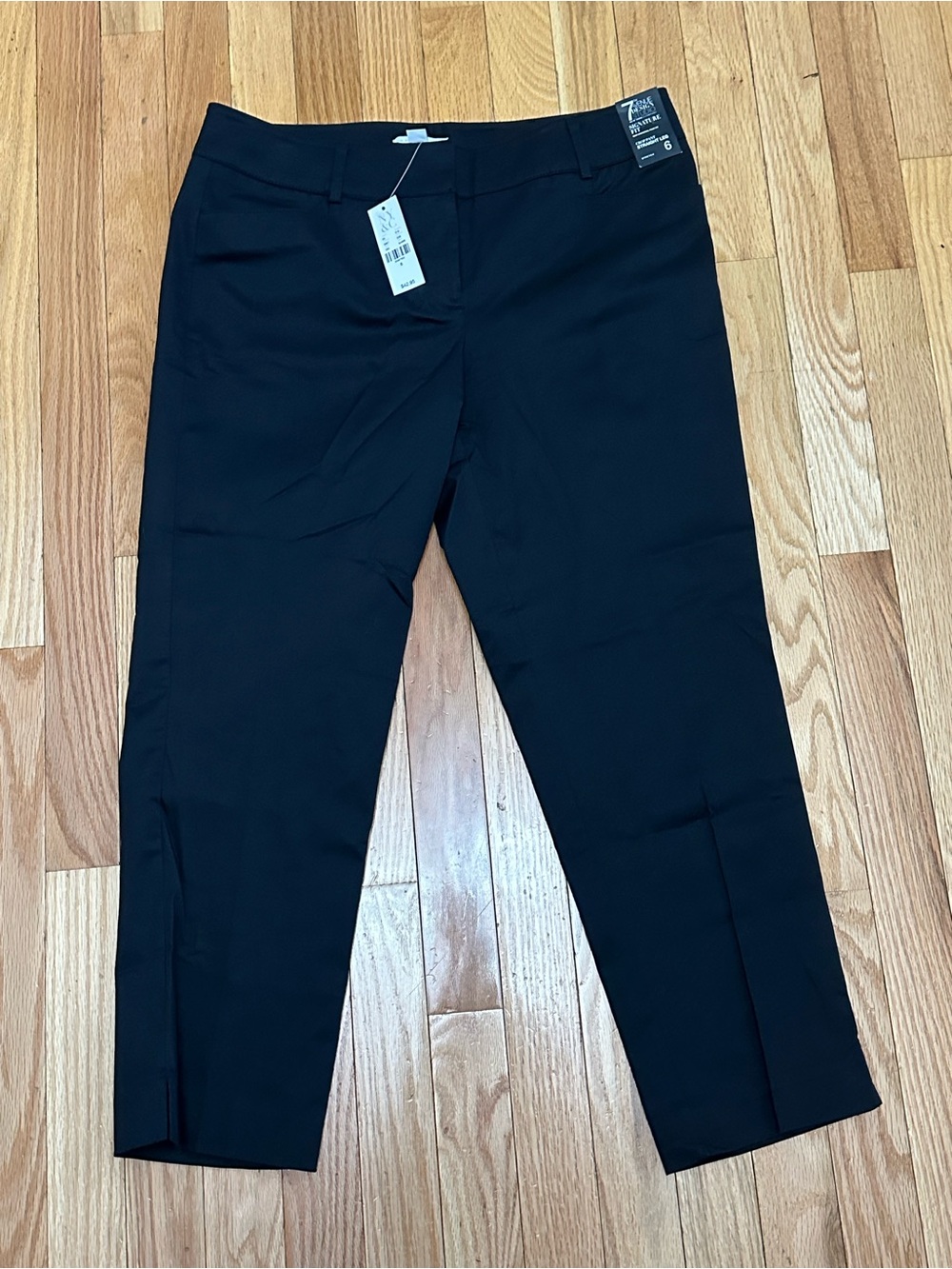 New York & Company Black Cropped Ponte Pants